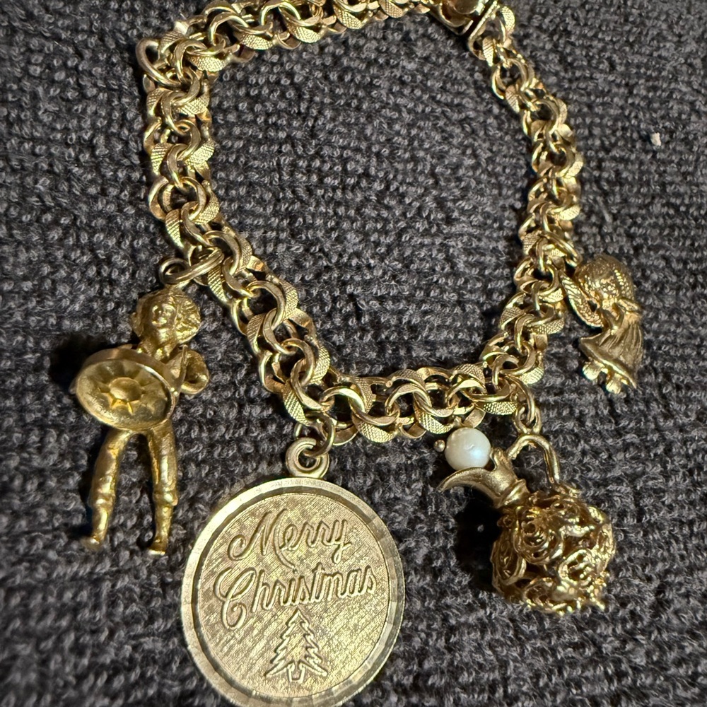 14Kt Yellow Gold, 25grams, Charm Bracelet with 4 Charms-All 14kt